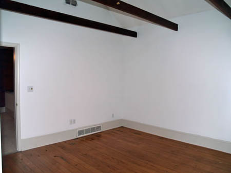 PA301424-016_jpg